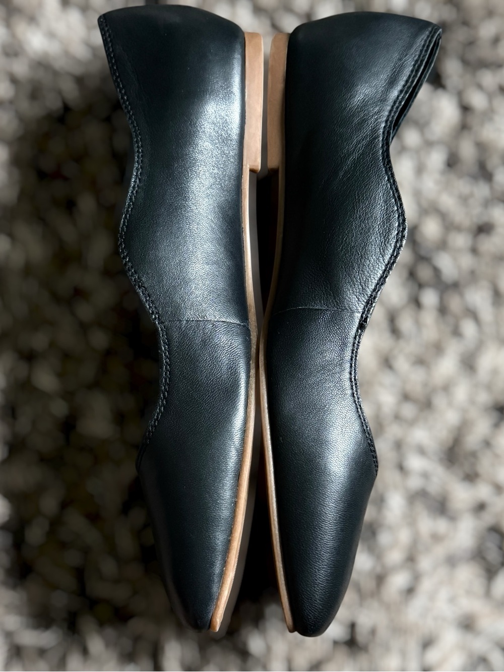 LUCY BRAND Black Leather Flats Size 8 Women Like New - Picture 2 of 10
